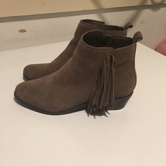 Steve Madden Shoes - Steve Madden boots 7M